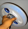 Luz LED y Altavoz Integrado